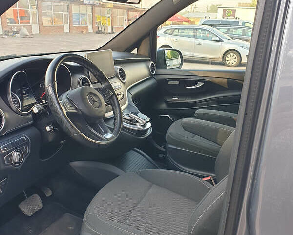 Черный Мерседес В-Класс, объемом двигателя 2.2 л и пробегом 224 тыс. км за 36125 $, фото 19 на Automoto.ua