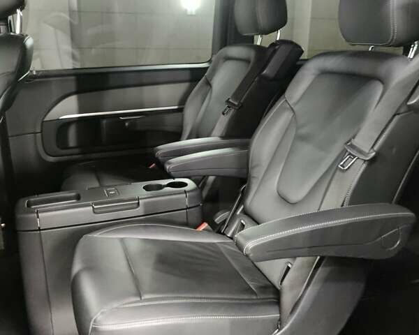 Черный Мерседес В-Класс, объемом двигателя 2.14 л и пробегом 192 тыс. км за 48753 $, фото 3 на Automoto.ua