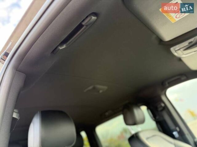 Черный Мерседес В-Класс, объемом двигателя 2.14 л и пробегом 159 тыс. км за 53000 $, фото 7 на Automoto.ua