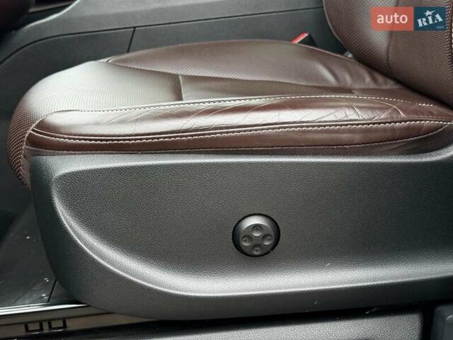Черный Мерседес В-Класс, объемом двигателя 2.1 л и пробегом 103 тыс. км за 63790 $, фото 21 на Automoto.ua