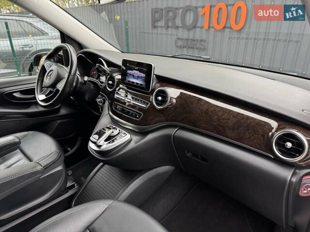 Мерседес В-Класс 2018 в Киеве на Automoto.ua Черный Мерседес В-Класс, объемом двигателя 2 л и пробегом 163 тыс. км за 44800 $, фото 20 на Automoto.ua