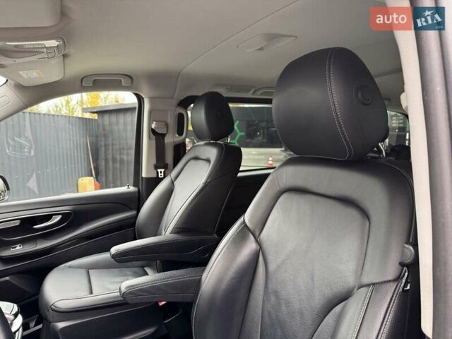 Мерседес В-Класс 2018 в Киеве на Automoto.ua Черный Мерседес В-Класс, объемом двигателя 2 л и пробегом 163 тыс. км за 44800 $, фото 16 на Automoto.ua