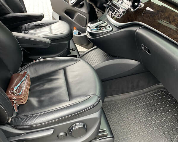 Мерседес В-Класс 2018 в Киеве на Automoto.ua Черный Мерседес В-Класс, объемом двигателя 2.14 л и пробегом 285 тыс. км за 49999 $, фото 16 на Automoto.ua