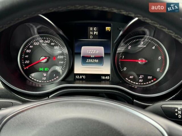 Черный Мерседес В-Класс, объемом двигателя 2.2 л и пробегом 235 тыс. км за 43690 $, фото 29 на Automoto.ua