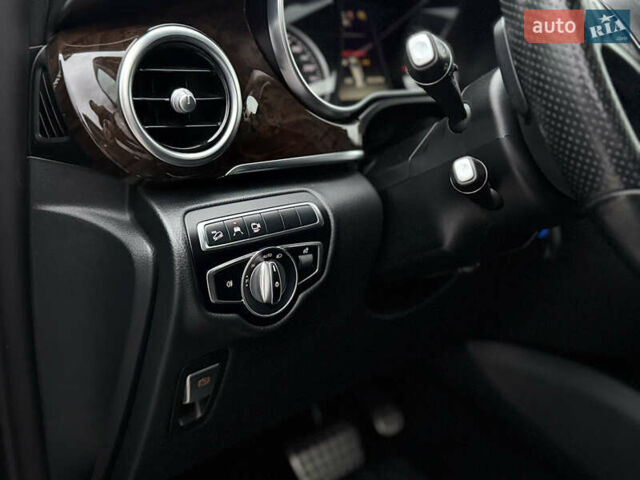 Чорний Мерседес В-Клас, об'ємом двигуна 2.14 л та пробігом 183 тис. км за 42900 $, фото 19 на Automoto.ua