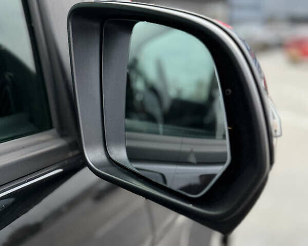 Чорний Мерседес В-Клас, об'ємом двигуна 2.14 л та пробігом 183 тис. км за 42900 $, фото 14 на Automoto.ua