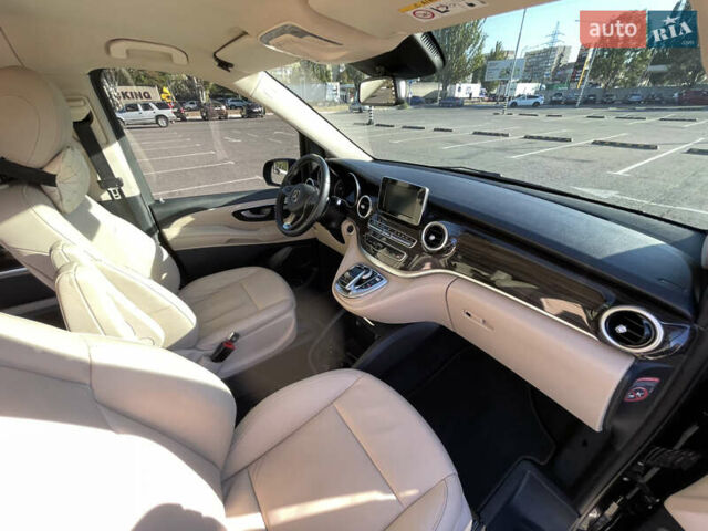 Чорний Мерседес В-Клас, об'ємом двигуна 2.14 л та пробігом 135 тис. км за 50000 $, фото 13 на Automoto.ua