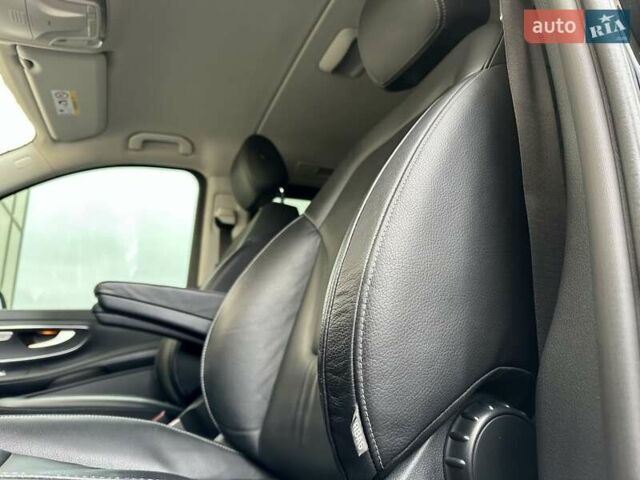 Чорний Мерседес В-Клас, об'ємом двигуна 2.14 л та пробігом 129 тис. км за 48800 $, фото 65 на Automoto.ua