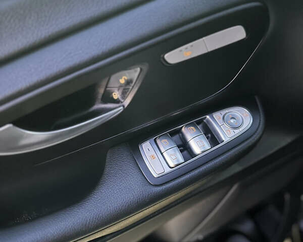 Черный Мерседес В-Класс, объемом двигателя 2.14 л и пробегом 226 тыс. км за 40500 $, фото 27 на Automoto.ua