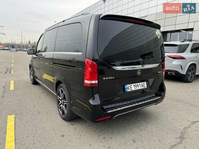 Черный Мерседес В-Класс, объемом двигателя 2.14 л и пробегом 62 тыс. км за 65000 $, фото 2 на Automoto.ua