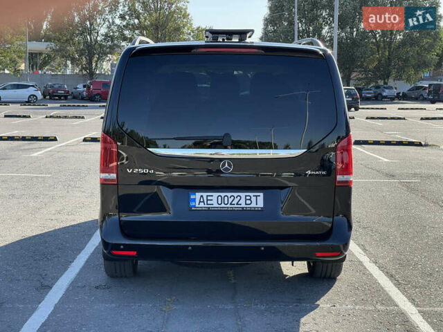 Чорний Мерседес В-Клас, об'ємом двигуна 2.14 л та пробігом 135 тис. км за 50000 $, фото 3 на Automoto.ua