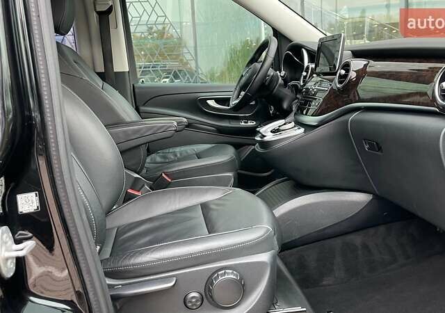 Мерседес В-Класс 2018 в Киеве на Automoto.ua Черный Мерседес В-Класс, объемом двигателя 2.14 л и пробегом 106 тыс. км за 54194 $, фото 5 на Automoto.ua
