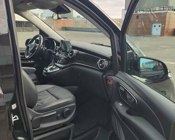 Мерседес В-Класс 2019 в Киеве на Automoto.ua Черный Мерседес В-Класс, объемом двигателя 2.14 л и пробегом 207 тыс. км за 48500 $, фото 12 на Automoto.ua