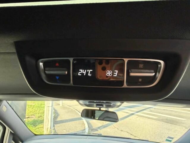 Черный Мерседес В-Класс, объемом двигателя 2 л и пробегом 36 тыс. км за 25000 $, фото 11 на Automoto.ua