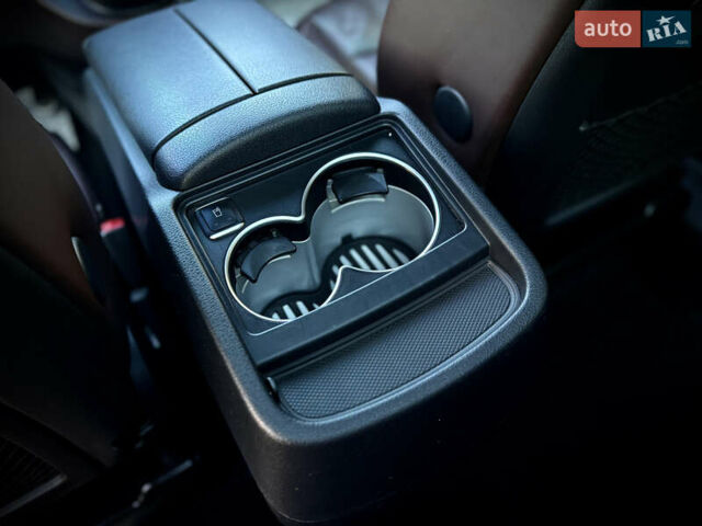 Черный Мерседес В-Класс, объемом двигателя 2.14 л и пробегом 114 тыс. км за 61900 $, фото 28 на Automoto.ua