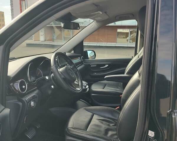 Мерседес В-Класс 2019 в Киеве на Automoto.ua Черный Мерседес В-Класс, объемом двигателя 2.14 л и пробегом 207 тыс. км за 48500 $, фото 4 на Automoto.ua