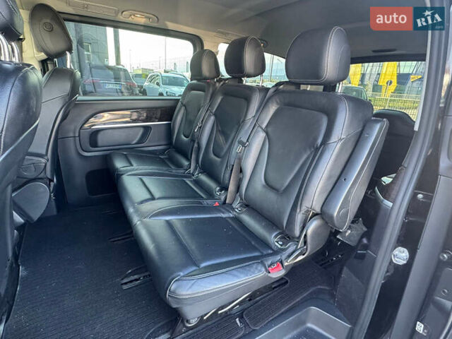 Чорний Мерседес В-Клас, об'ємом двигуна 2 л та пробігом 228 тис. км за 35000 $, фото 7 на Automoto.ua