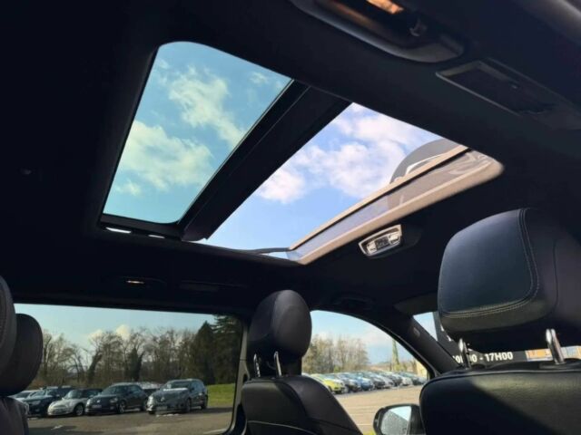 Черный Мерседес В-Класс, объемом двигателя 2 л и пробегом 36 тыс. км за 25000 $, фото 12 на Automoto.ua