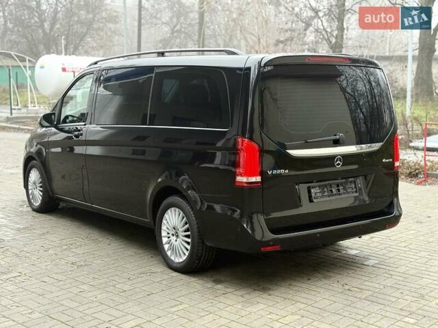 Чорний Мерседес В-Клас, об'ємом двигуна 2 л та пробігом 97 тис. км за 43900 $, фото 5 на Automoto.ua