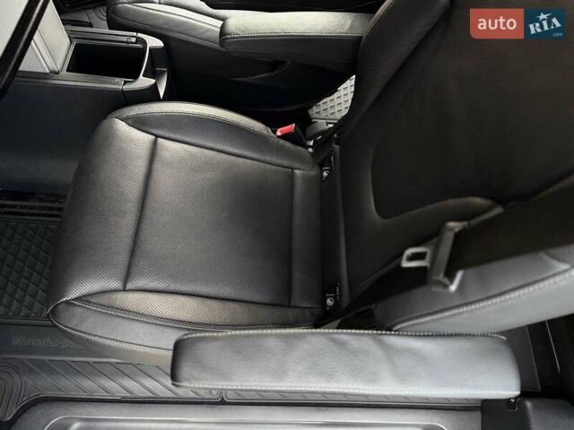 Чорний Мерседес В-Клас, об'ємом двигуна 1.95 л та пробігом 174 тис. км за 62800 $, фото 67 на Automoto.ua