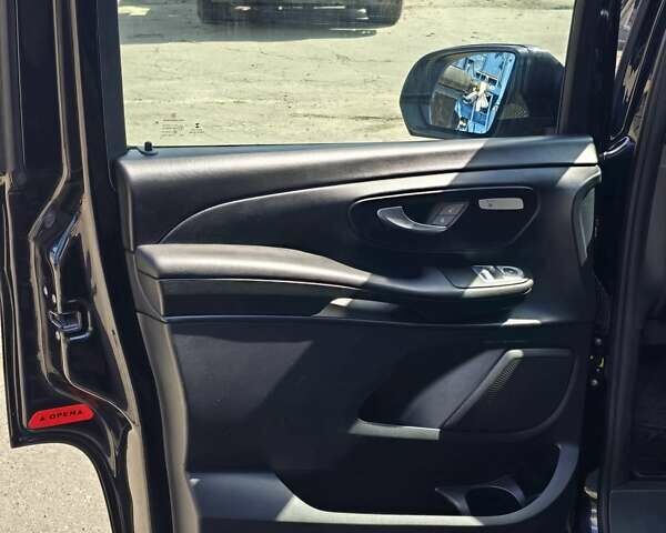 Чорний Мерседес В-Клас, об'ємом двигуна 2.8 л та пробігом 97 тис. км за 55000 $, фото 23 на Automoto.ua