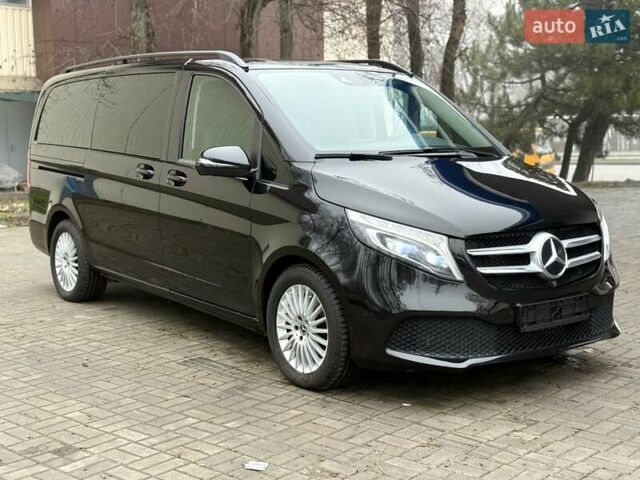 Чорний Мерседес В-Клас, об'ємом двигуна 2 л та пробігом 97 тис. км за 43900 $, фото 11 на Automoto.ua