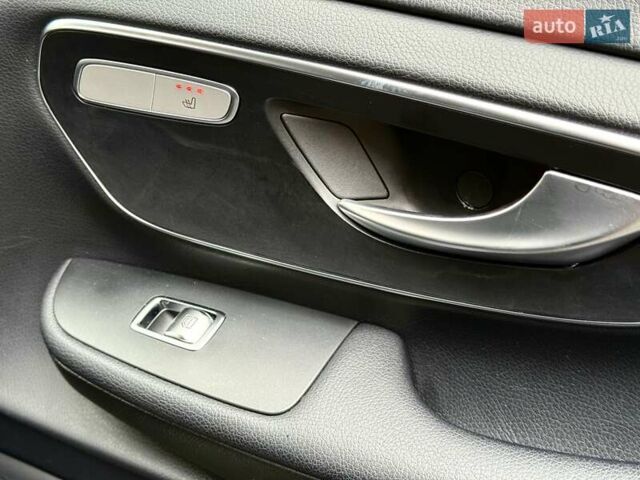 Чорний Мерседес В-Клас, об'ємом двигуна 2 л та пробігом 97 тис. км за 43900 $, фото 27 на Automoto.ua