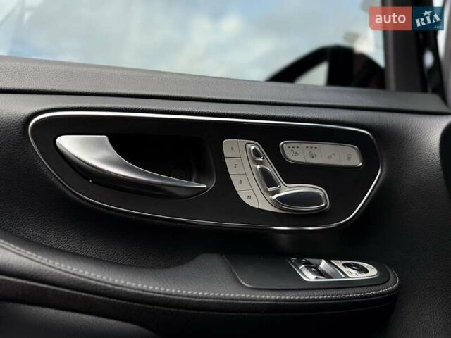 Чорний Мерседес В-Клас, об'ємом двигуна 1.95 л та пробігом 174 тис. км за 62800 $, фото 56 на Automoto.ua