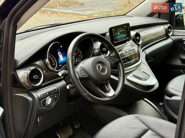 Чорний Мерседес В-Клас, об'ємом двигуна 2.1 л та пробігом 275 тис. км за 45500 $, фото 31 на Automoto.ua
