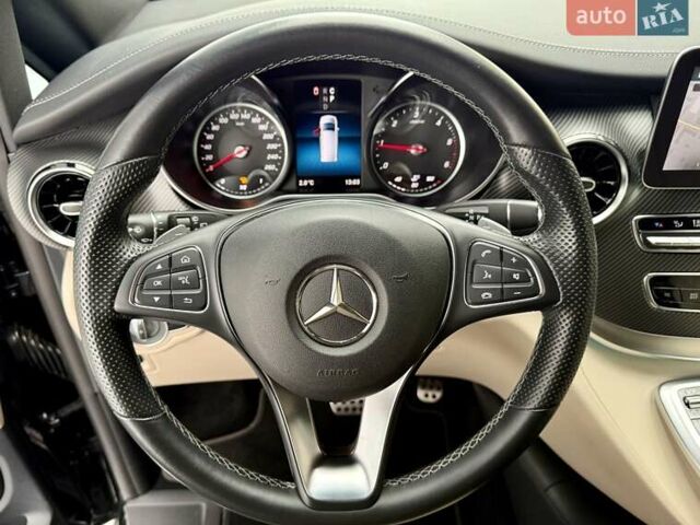 Чорний Мерседес В-Клас, об'ємом двигуна 1.9 л та пробігом 35 тис. км за 83800 $, фото 50 на Automoto.ua