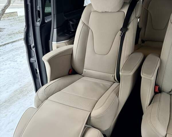 Чорний Мерседес В-Клас, об'ємом двигуна 1.9 л та пробігом 35 тис. км за 83800 $, фото 37 на Automoto.ua