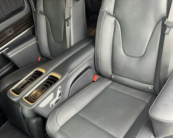 Черный Мерседес В-Класс, объемом двигателя 2.14 л и пробегом 40 тыс. км за 97500 $, фото 26 на Automoto.ua