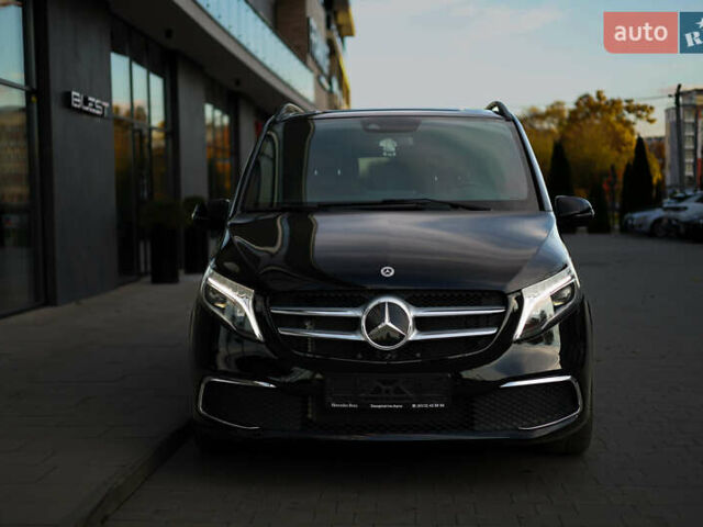 Чорний Мерседес В-Клас, об'ємом двигуна 2.14 л та пробігом 26 тис. км за 88800 $, фото 10 на Automoto.ua