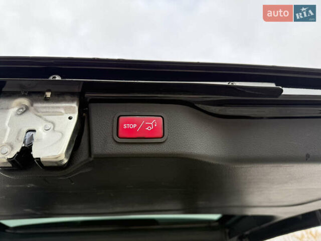 Чорний Мерседес В-Клас, об'ємом двигуна 1.95 л та пробігом 172 тис. км за 80000 $, фото 49 на Automoto.ua