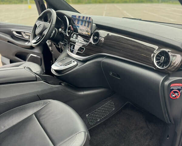 Черный Мерседес В-Класс, объемом двигателя 2.14 л и пробегом 40 тыс. км за 97500 $, фото 31 на Automoto.ua