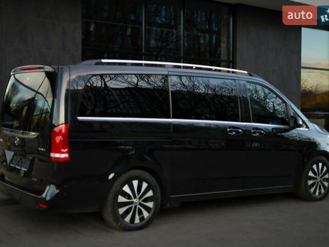 Чорний Мерседес В-Клас, об'ємом двигуна 2.14 л та пробігом 26 тис. км за 88800 $, фото 3 на Automoto.ua