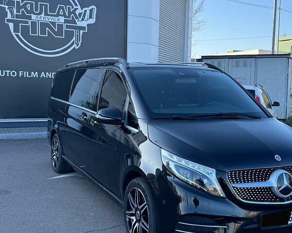 Черный Мерседес В-Класс, объемом двигателя 2.14 л и пробегом 55 тыс. км за 85000 $, фото 1 на Automoto.ua