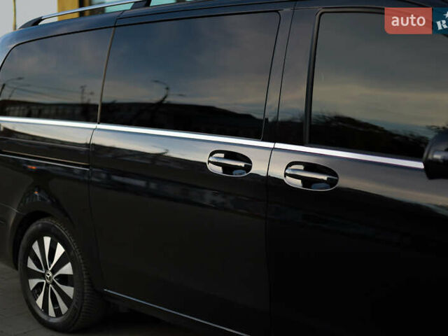 Чорний Мерседес В-Клас, об'ємом двигуна 2.14 л та пробігом 26 тис. км за 88800 $, фото 25 на Automoto.ua