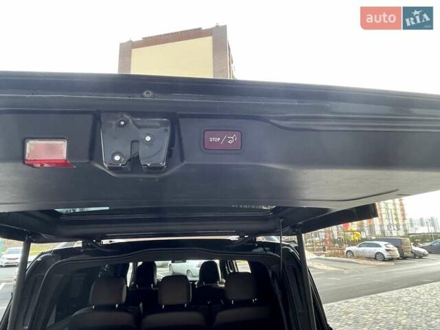 Чорний Мерседес В-Клас, об'ємом двигуна 1.95 л та пробігом 40 тис. км за 65000 $, фото 9 на Automoto.ua