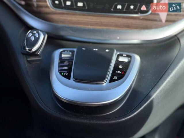 Черный Мерседес В-Класс, объемом двигателя 1.95 л и пробегом 102 тыс. км за 72000 $, фото 53 на Automoto.ua