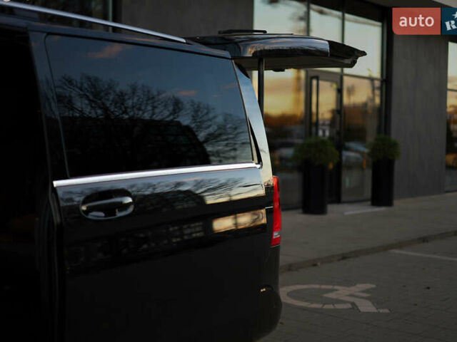 Чорний Мерседес В-Клас, об'ємом двигуна 2.14 л та пробігом 26 тис. км за 88800 $, фото 16 на Automoto.ua