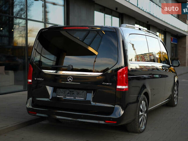 Чорний Мерседес В-Клас, об'ємом двигуна 2.14 л та пробігом 26 тис. км за 88800 $, фото 4 на Automoto.ua