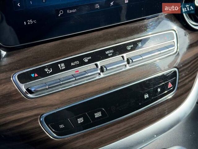 Черный Мерседес В-Класс, объемом двигателя 1.95 л и пробегом 102 тыс. км за 72000 $, фото 68 на Automoto.ua