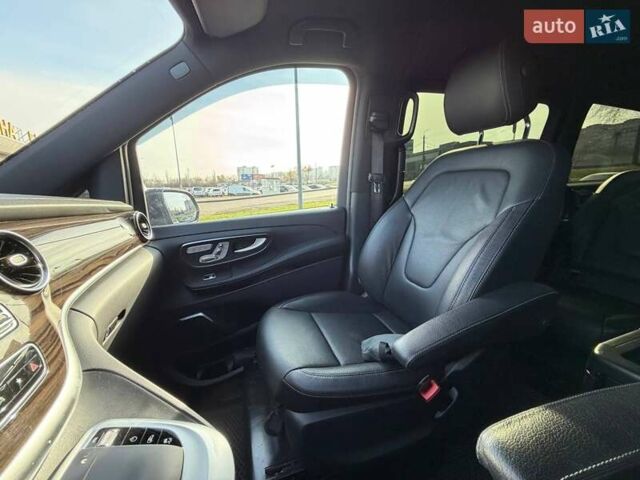 Черный Мерседес В-Класс, объемом двигателя 1.95 л и пробегом 102 тыс. км за 72000 $, фото 72 на Automoto.ua