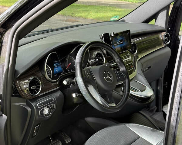 Черный Мерседес В-Класс, объемом двигателя 1.9 л и пробегом 250 тыс. км за 69503 $, фото 20 на Automoto.ua