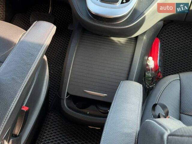 Черный Мерседес В-Класс, объемом двигателя 1.95 л и пробегом 102 тыс. км за 72000 $, фото 58 на Automoto.ua