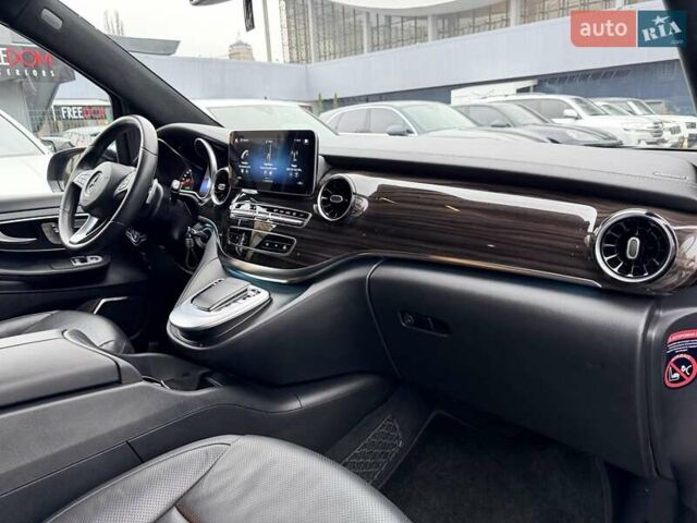 Черный Мерседес В-Класс, объемом двигателя 1.95 л и пробегом 46 тыс. км за 93999 $, фото 35 на Automoto.ua