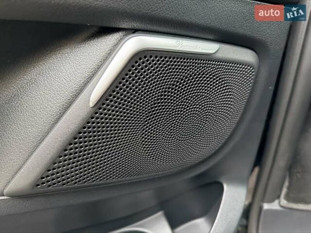 Черный Мерседес В-Класс, объемом двигателя 1.95 л и пробегом 46 тыс. км за 93999 $, фото 13 на Automoto.ua