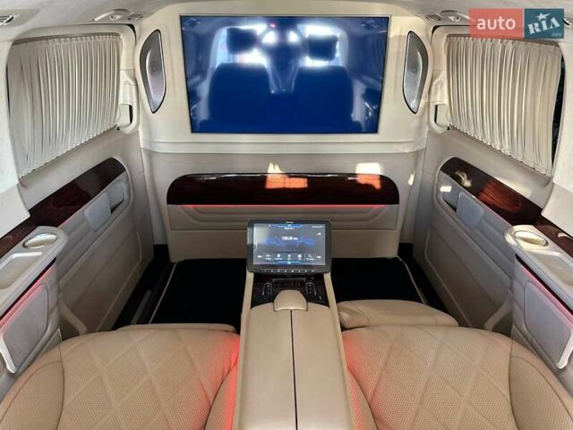 Чорний Мерседес В-Клас, об'ємом двигуна 2.14 л та пробігом 51 тис. км за 119500 $, фото 17 на Automoto.ua
