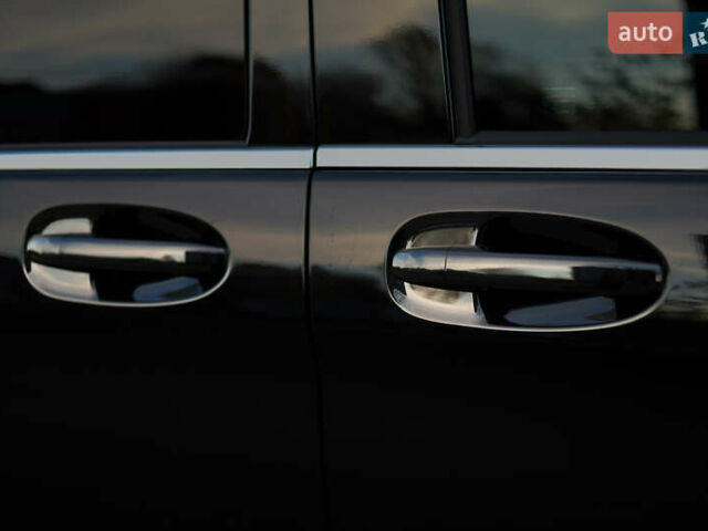 Чорний Мерседес В-Клас, об'ємом двигуна 2.14 л та пробігом 26 тис. км за 88800 $, фото 26 на Automoto.ua